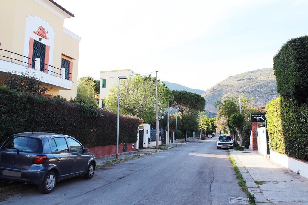B&B Casa Chinaski Mondello Exterior foto